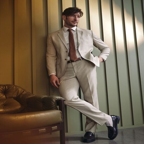 Standard (Light grey Suit)